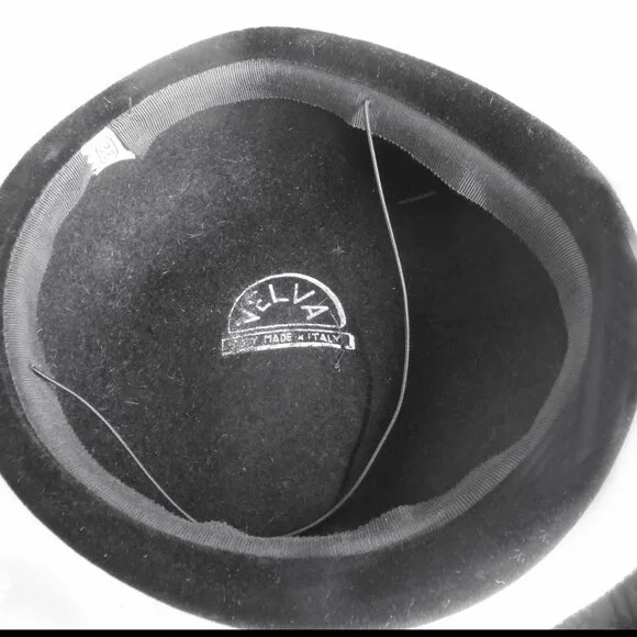 Vintage Velvet Round Pillbox Hat in Black - Picture 5 of 12